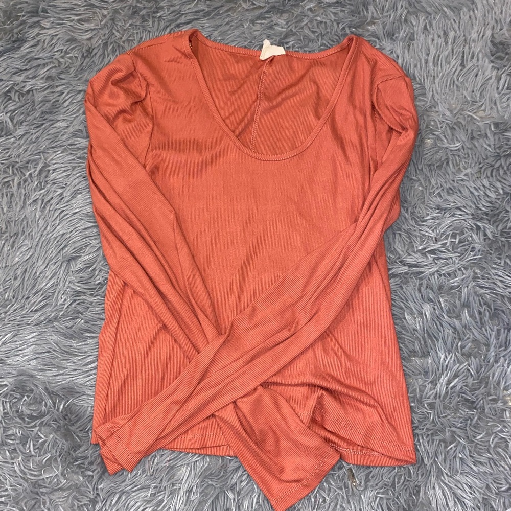 Salmon pink tight long sleeve